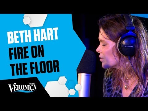 BETH HART - FIRE ON THE FLOOR //Live bij Giel - Radio Veronica