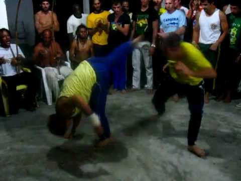 Capoerando 2012 Capoeira Cordao de Ouro