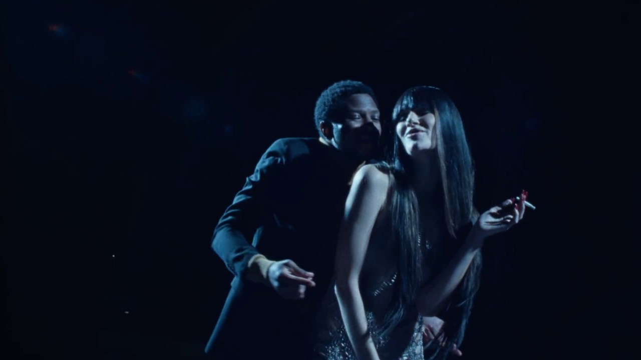 Niia ft. Gallant — Constantly Dissatisfied