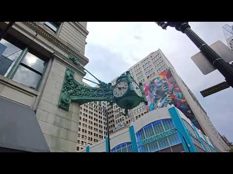 Macy's (Marshall Field's) State Street Flagship.  Chicago IL