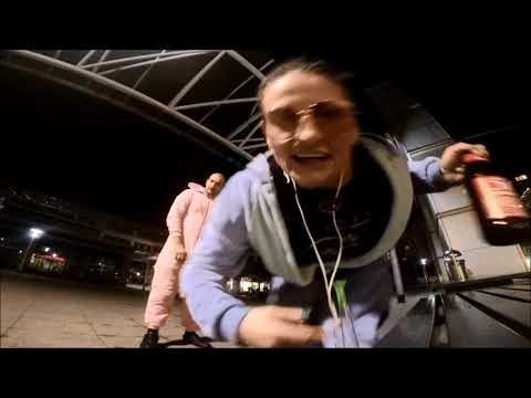 Die CHRiMMiS (SMC & KeemiKaze) - Liebe Ist Peinlich [prod.by GreenBeatz]