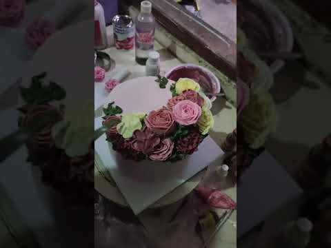 Tutorial bikin flower buttwrcream cake