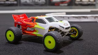 Радиоуправляемая модель монстр Losi LMT Solid Axle Grave Digger 4WD RTR 1к10 (LOS04021T1)