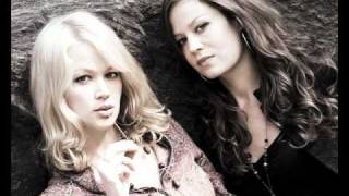 The Pierces Blood (with lyrics)