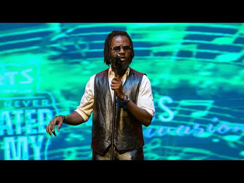 TEEKAY CLASSIC performs “Lady” at Comedian TalkingDrum comedy special 