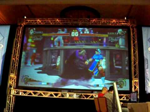 EVO2K10 WORLD CHAMPIONSHIPS SSFIV TOP 32 SEMIFINALS Shizza ( CHUN-LI ) VS Floe ( RUFUS )
