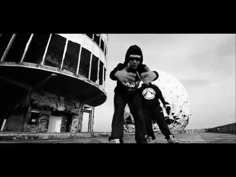 CO JEJ SIEDZI W GŁOWIE? ZBUKU!