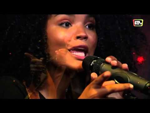 STPtv Music - Kate Be - "Get out" e "Boyfriend".