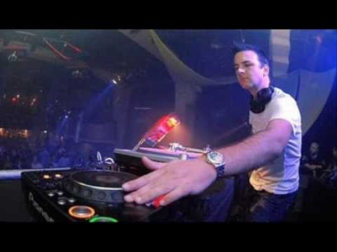 Dj Michael C - (Live)