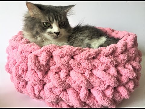 HAND CROCHET A CAT BED IN 15 MINUTES! NO HOOK NEEDED! 10% OFF