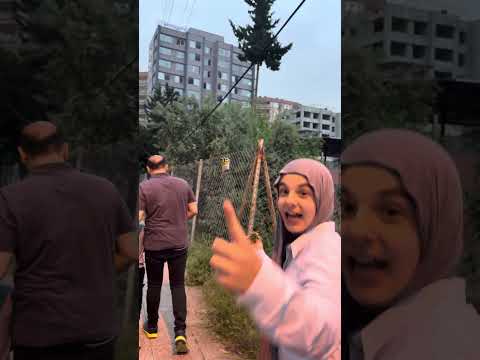 سمر عملت مقلب ب بابا بس هي اكلت المقلب😂 #شورتس #يوتيوب_شورتس #مقلب #مقالب #مضحك #ضحك #funny#ترند