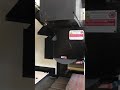 Riproduci video