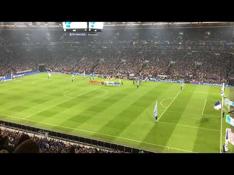 Klassiker in der Veltins Arena am 22.09.2018 mit Fangesängen