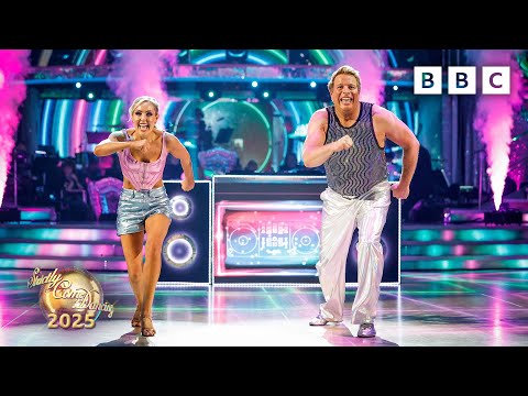 Tom Skinner and Amy Dowden Salsa to Bonkers by Dizzee Rascal & Armand Van Helden ✨ BBC Strictly 2025