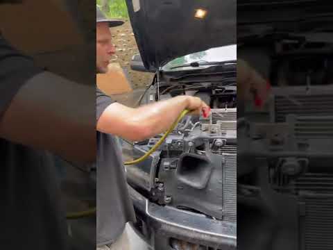 Basic Cooling System Maintenance automotive engine mechanic radiator condenser oil cooler Cummins
