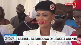 Download lagu Ttuntu Okutumbula enkulaakulana abakulu balagiddwa okusakira abantu katuukiro ayogedde mp3
