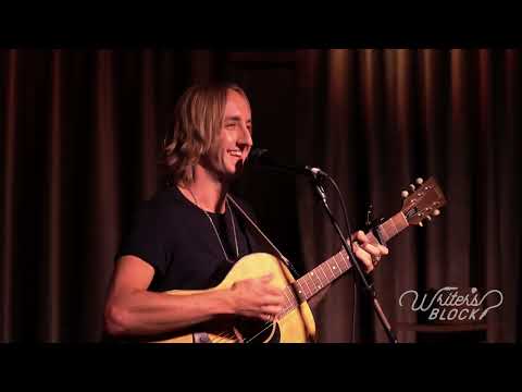 Will Buck - Down to the Wire [Live Acoustic from Hotel Cafe]