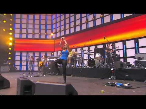Shakira - Hips Dont Lie - Live Earth 2007