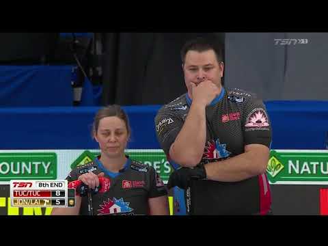 #cmdcc2021 Bonus curling: Tuck/Tuck upset undefeated Jones/Laing (Crowd goes wild!)