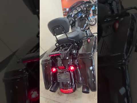 FLHXS 2022 Street Glide® Special