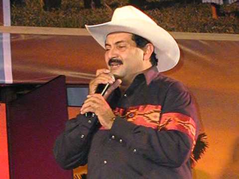 Armando Martínez - Holocausto de amor