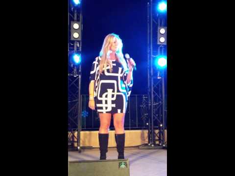 Belinda in Turkije songfestival avond