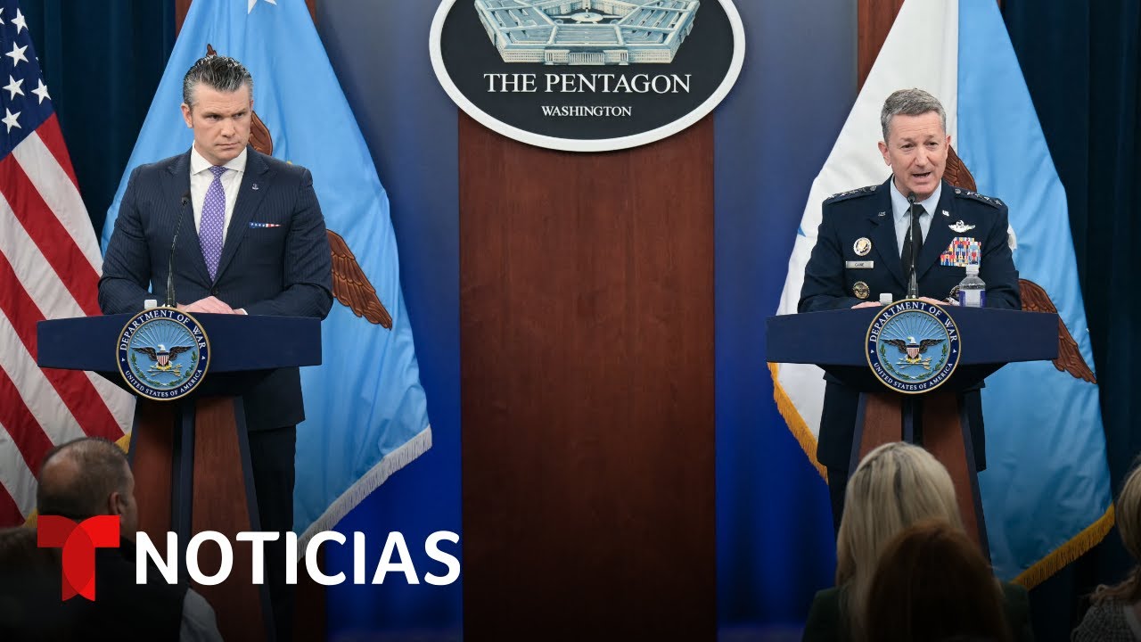 Pete Hegseth y el general Dan Caine hablan sobre la guerra con Irán
