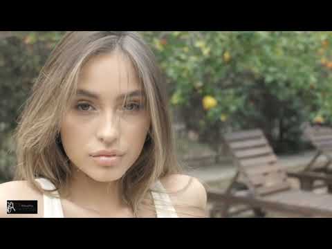 ТВОИ ГЛАЗА ИСКРЯТСЯ  КРАСИВАЯ ПЕСНЯ ПОСЛУШАЙТЕ🎶👏BEAUTIFUL SONG LISTEN