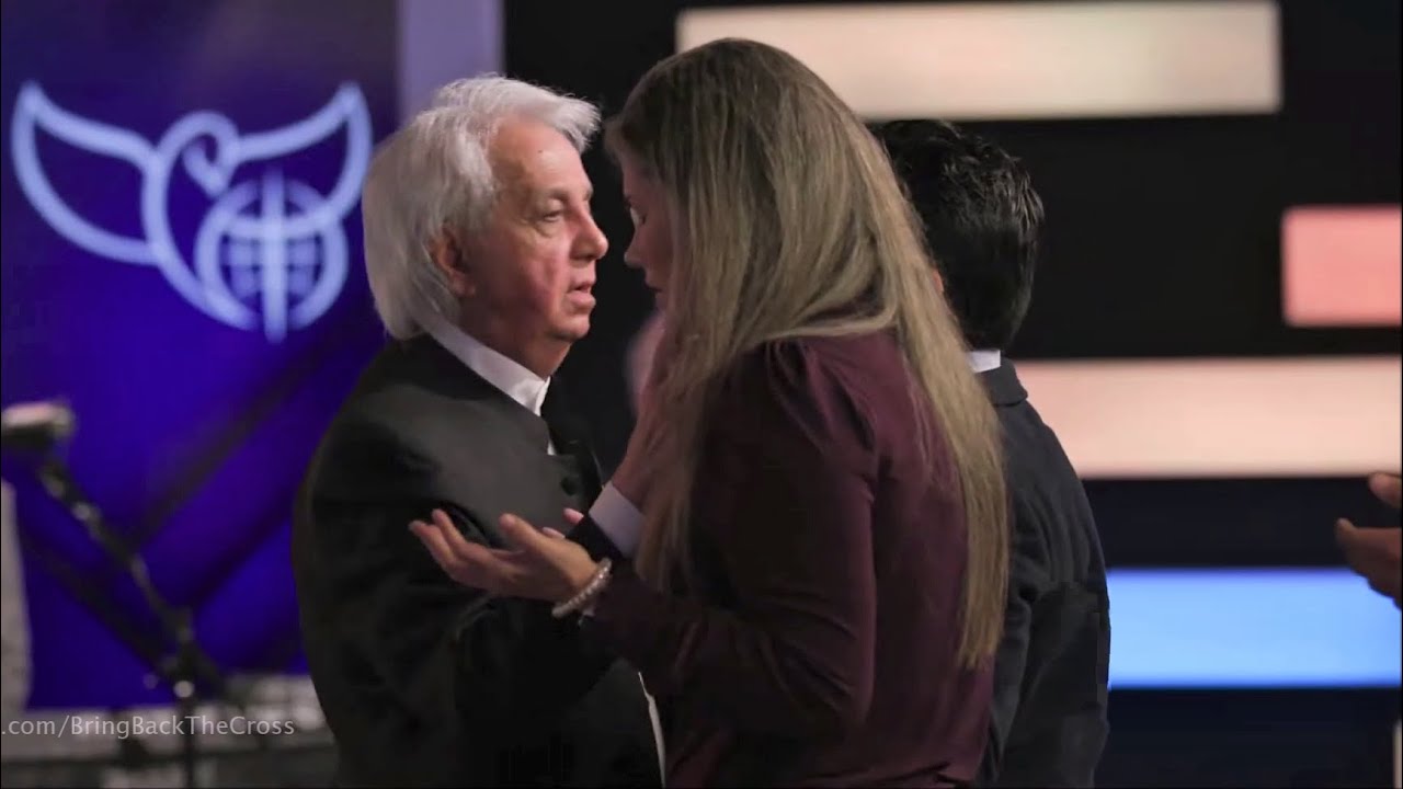 Benny Hinn -  Beautiful Anointing Falls on Studio Audience
