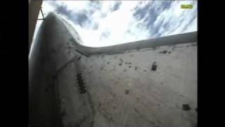 Flotation Toy Warning's "How the Plains Left Me Flat" set to Space Shuttle Atlantis