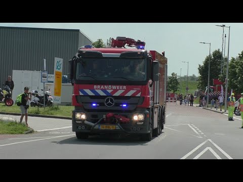[Opendag Brandweer GBA 2024] verschillende Hulpdiensten met spoed onderweg