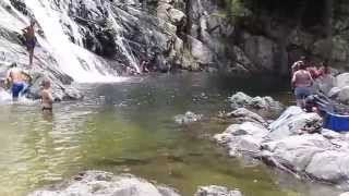 preview picture of video 'Cascadas Quebrada Valencia - Santa Marta, Colombia'