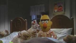 Sesame Street: Bert&#39;s Blanket