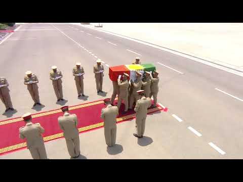 ڤیدیۆ | بە ئامادەبوونی سەرۆک بارزانی، پێشوازیی لە تەرمی سیاسەتمەداری کورد کەریم شنگالی دەکرێت