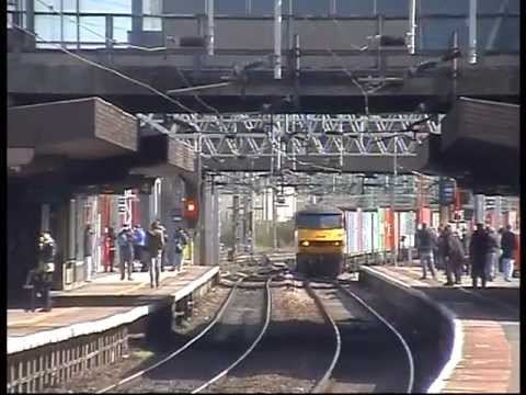 90048 on 4M81 Felixstowe - Ditton at Stafford