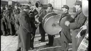 preview picture of video 'Linz verändert (Teil 1/2) - Eine historische Fälschung von und mit maschek.'