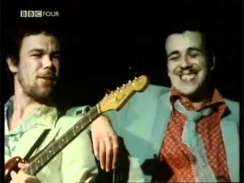 Kursaal Flyers - Pocket Money (live)