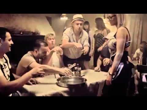 AjlaIslamovicc’s Video 13855357381 YCcit4tNI40