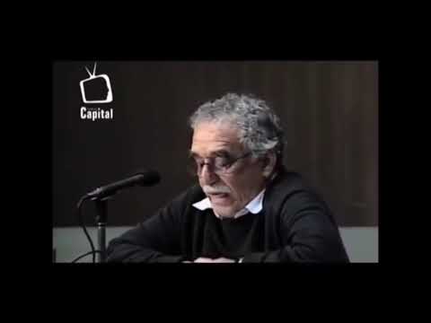 GABO LEYENDO SU AUTOBIOGRAFÍA "VIVIR PARA CONTARLA"