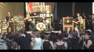 Alkaline Trio  &quot;Sadie&quot; live at Vans Warped Tour 2010