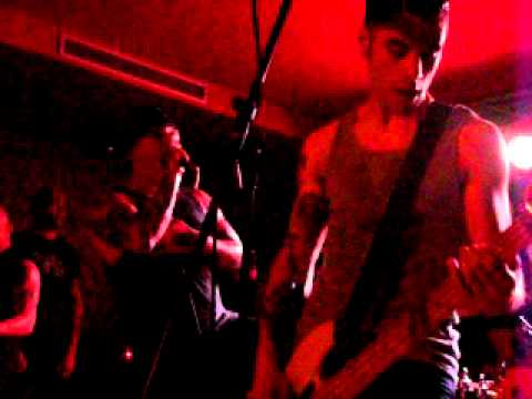Grand Theft Age - Heart On Fire (live@ Traffic, Rome)