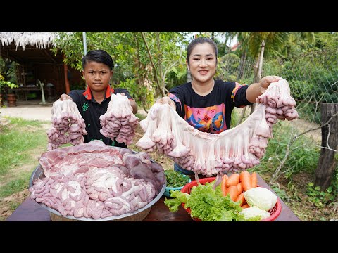 Cook and Eat: Yummy pork organs recipes | Pork intestine cooking | Banh hoi recipe