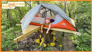 Download lagu Camping in tent treehouse to escape storm after building it. Educational | Kid Crew mp3