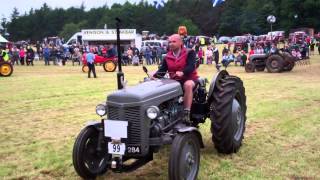 preview picture of video 'Narrow Tractors Harvesters Vintage Agricultural Machinery Club Rally Strathmiglo Fife Scotland'