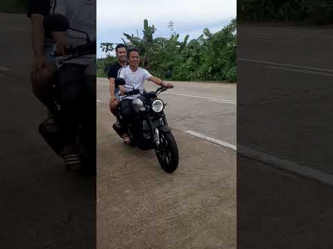 YAMAHA xsr 155 test drive..