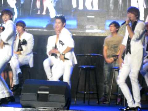 140112 ZE:A Philippine Promo Tour @MarketMarket AA (Please Be my Baby)