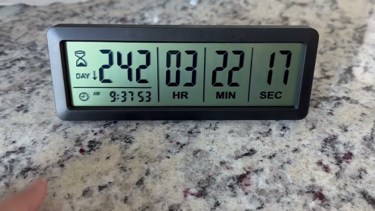 Digital Countdown clock up to 999 days!