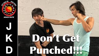 MUST KNOW Self-Defense From Jab Cross