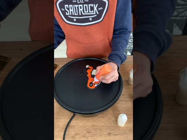 Vídeo relacionado con Pokemon Charmander 20,3 cm de Peluche Ultra Suave de Calidad Oficial, Jugar y Mostrar