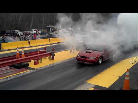 2 valve Mustang GT on a 150 shot nitrous 1/8th mile